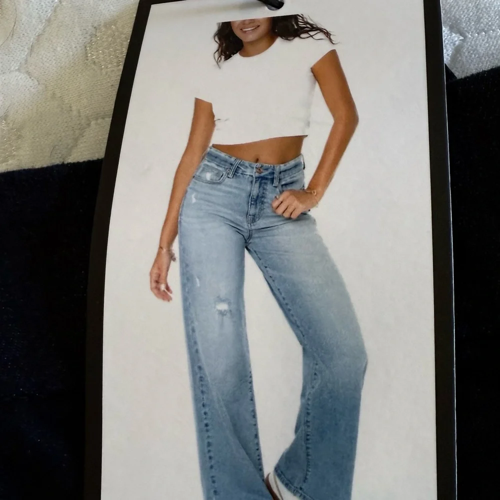 BCBGeneration High Rise Light Blue Jeans - Picture 1 of 7